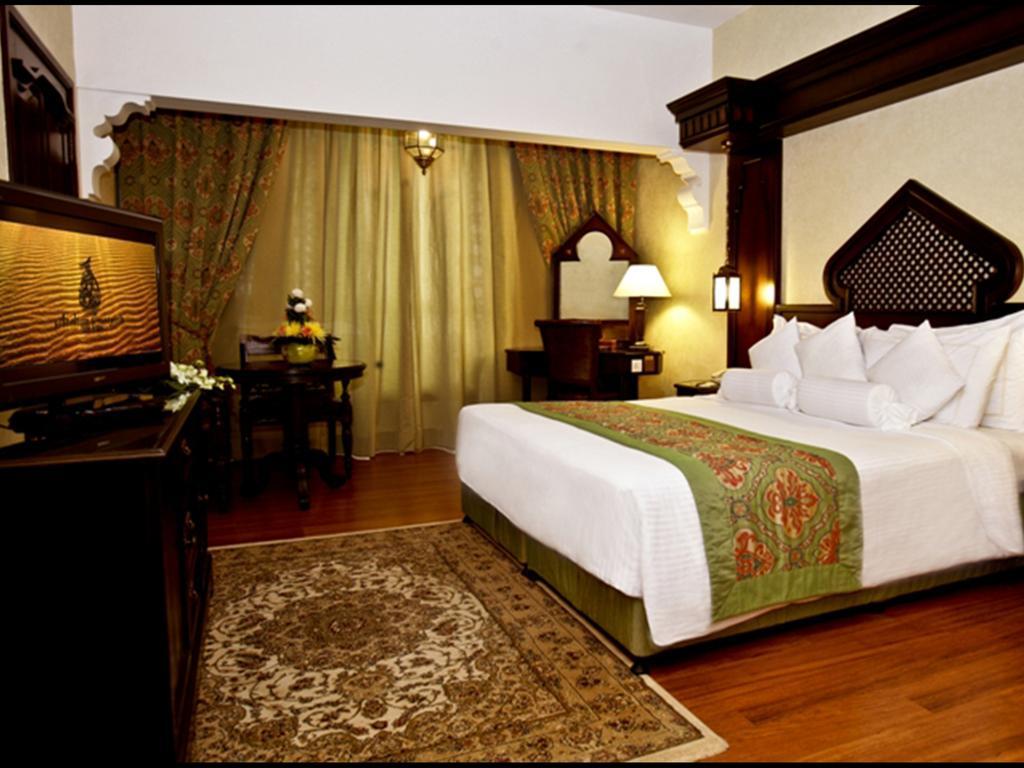 Arabian Courtyard Hotel & Spa Dubai Bilik gambar